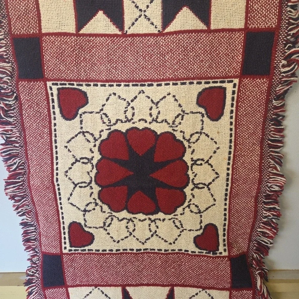 VTG Manual Woodworkers and Weavers Tapestry American Tapestry Table Runner USA